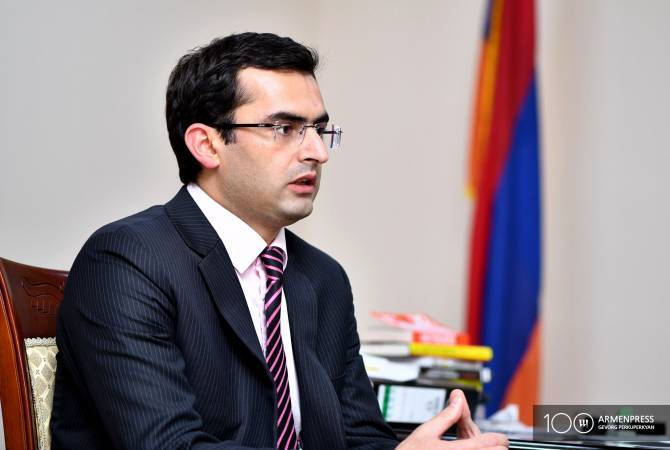 Вице-спикер парламента заявил об отсутствии у властей Армении намерения арестовать Владимира Путина