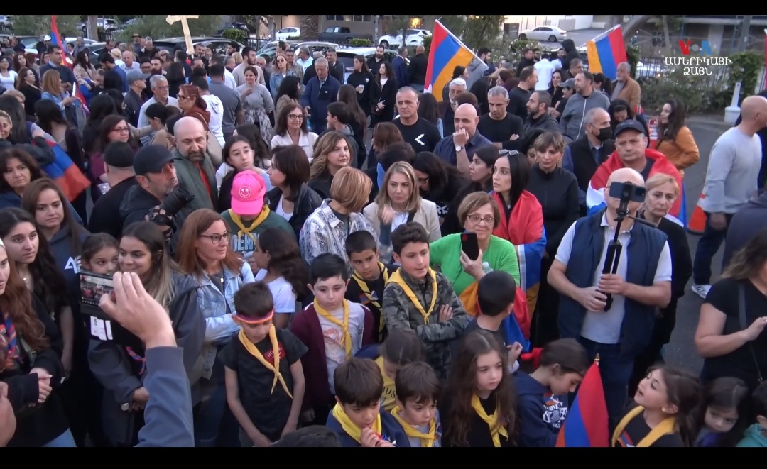 Քայլարշավ է տեղի ունեցել Լոս Անջելեսում ի  պաշտպանություն Հայաստանի