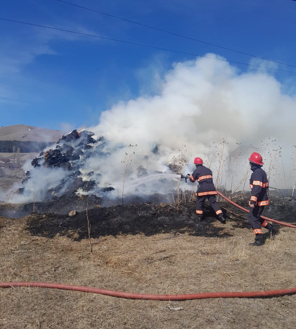 Լեռնահովիտ գյուղում այրվել է մոտ 700 հակ անասնակեր