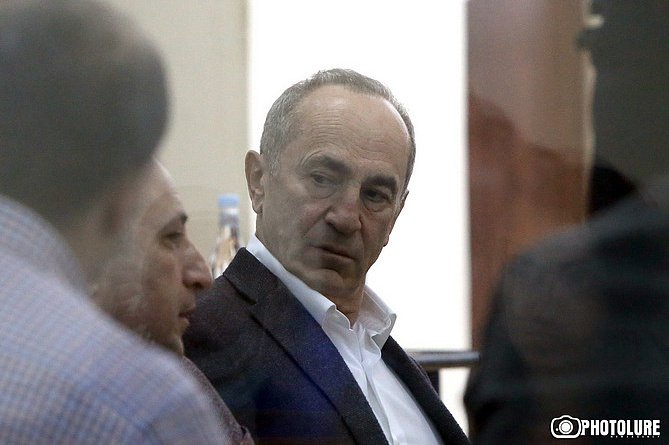 Кочарян заявил, что Генпрокуратура пытается переквалифицировать обвинения в отношении него
