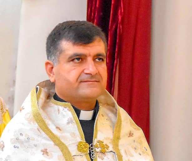 В Сирии террористы убили главу Армянской католической общины Камышли и его отца