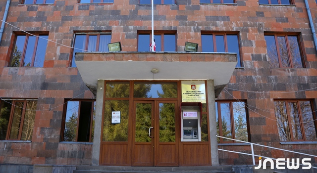 Ախալքալաքի քաղաքապետարանում դեռևս կադրային փոփոխություններ չկան