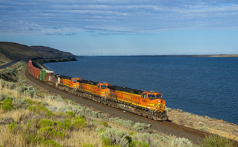 Ալիևը ձգտում է մեծացնել Բաքու-Թբիլիսի-Կարս երկաթուղային բեռնաշրջանառությունը