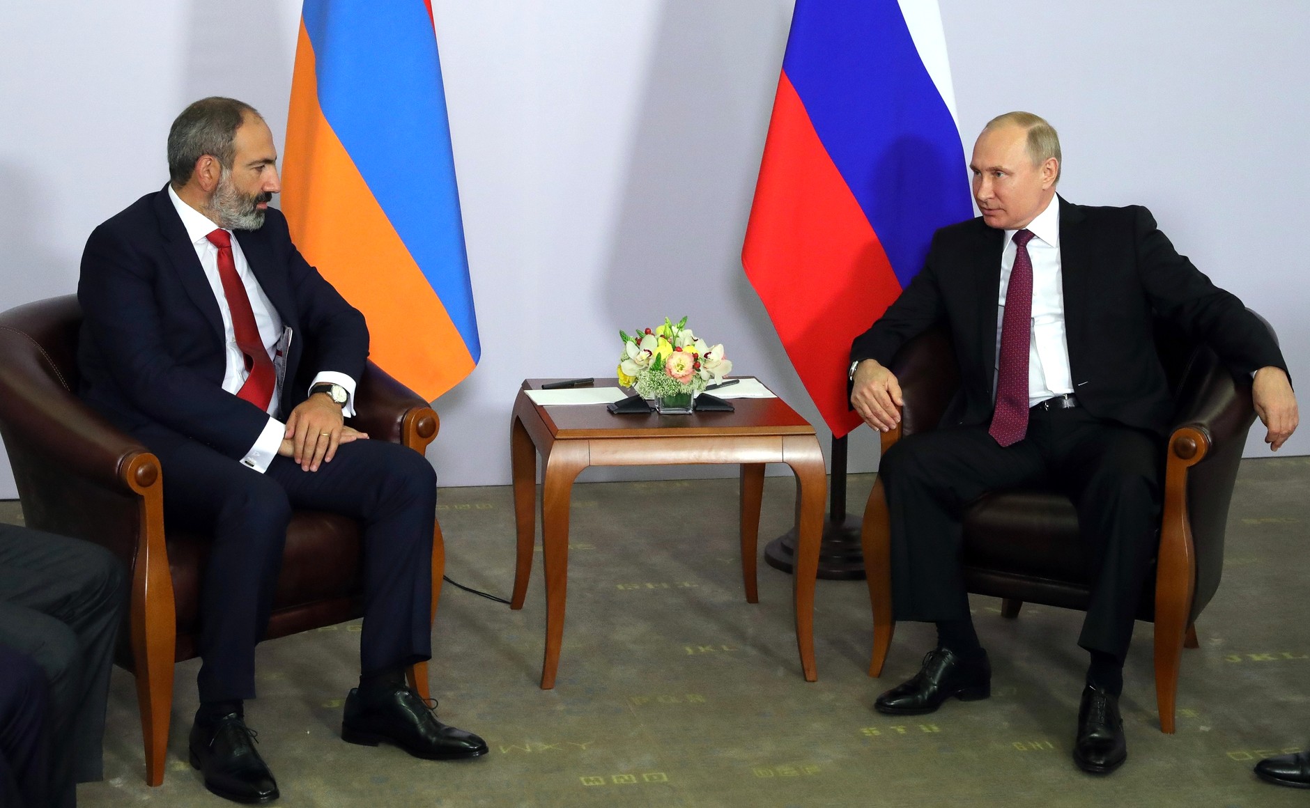 Путин вновь подчеркнул срочную необходимость прекращения боевых действий: состоялся очередной телефонный разговор Пашинян-Путин