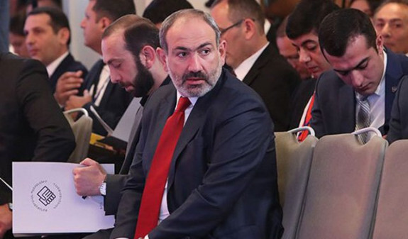Նիկոլ Փաշինյանը հանդիպել է ՔՊ վարչության անդամների հետ