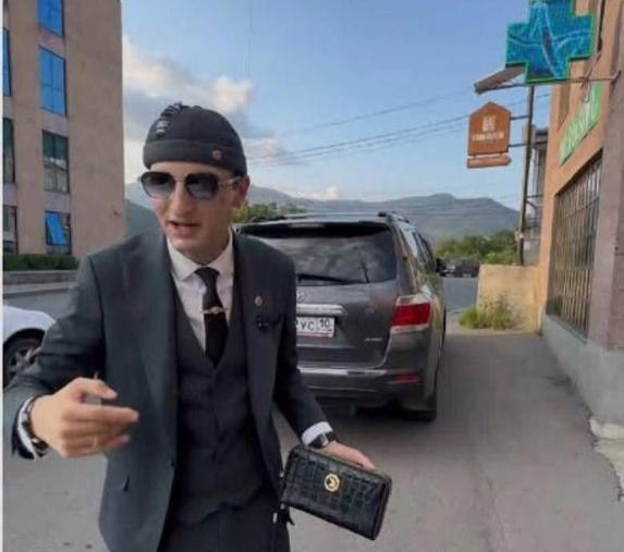 Իշխանական «բլոգեր» GeorgX-ը հրավիրվել է ոստիկանություն