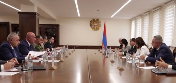 Տեղի է ունեցել «ԶՈւ-ում ինքնասպանությունների և ոչ կանոնադրային հարաբերությունների հարցերի առնչությամբ համակարգային լուծումներ մշակող միջգերատեսչական աշխատանքային խմբի» նիստը