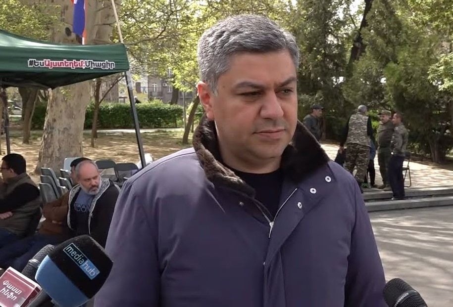 Գլուխները պատով կտան մեզ կձերբակալեն․ Արթուր Վանեցյան