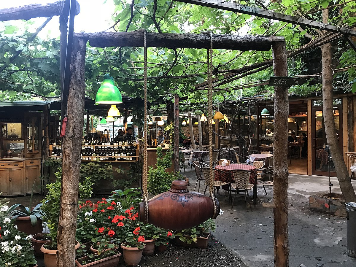 Նոր նախագիծ. Երեւանում բացօթյա հանրային սննդի ծառայությունը կկազմակերպվի երկու սեզոնով՝ ամառային և ձմեռային