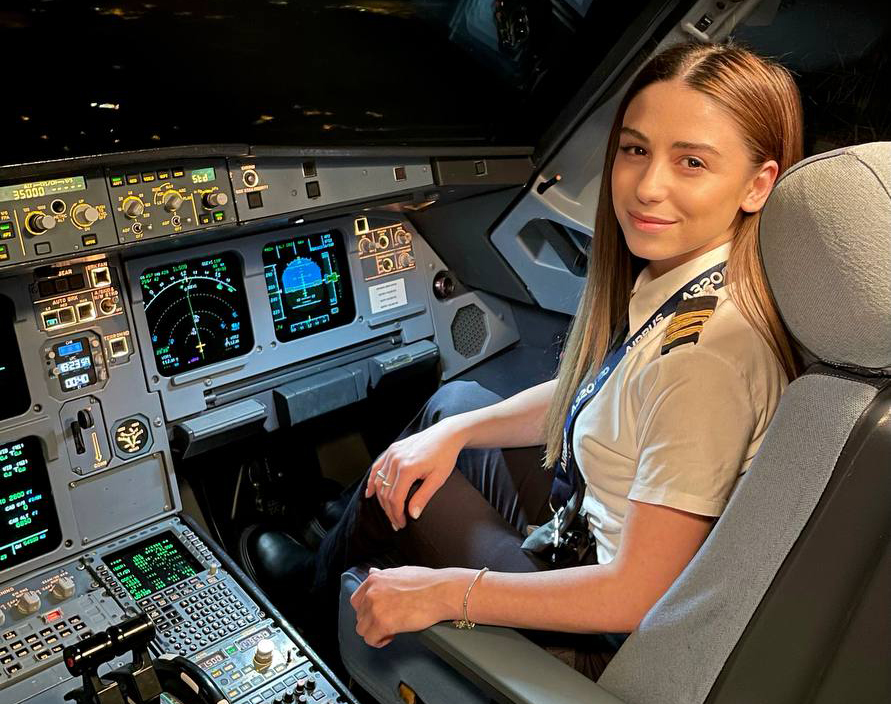 Հայազգի կին օդաչու Նադեժդա Բենկլյանը միացել է FLYONE ARMENIA -ի ավիացիոն թիմին