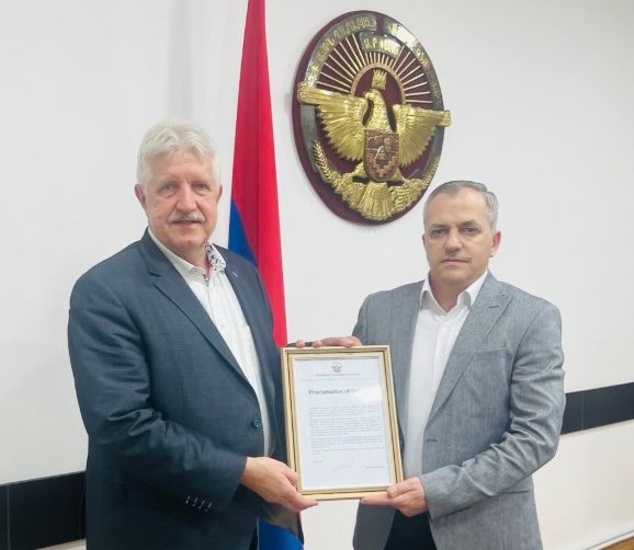 Շվեյցարիայի Ազգային խորհրդի պատգամավոր Էրիխ Ֆոնտոբելը հանդիպել է Արցախի նախագահ Սամվել Շահրամանյանի հետ