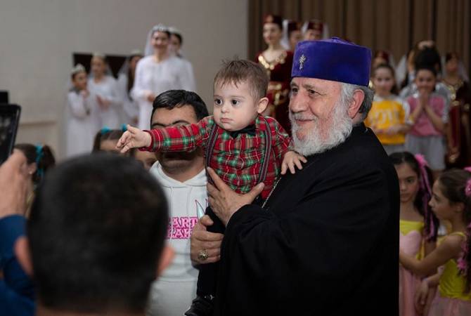 Մայր Աթոռը հյուրընկալել է հատուկ կարիքնով երեխաներին