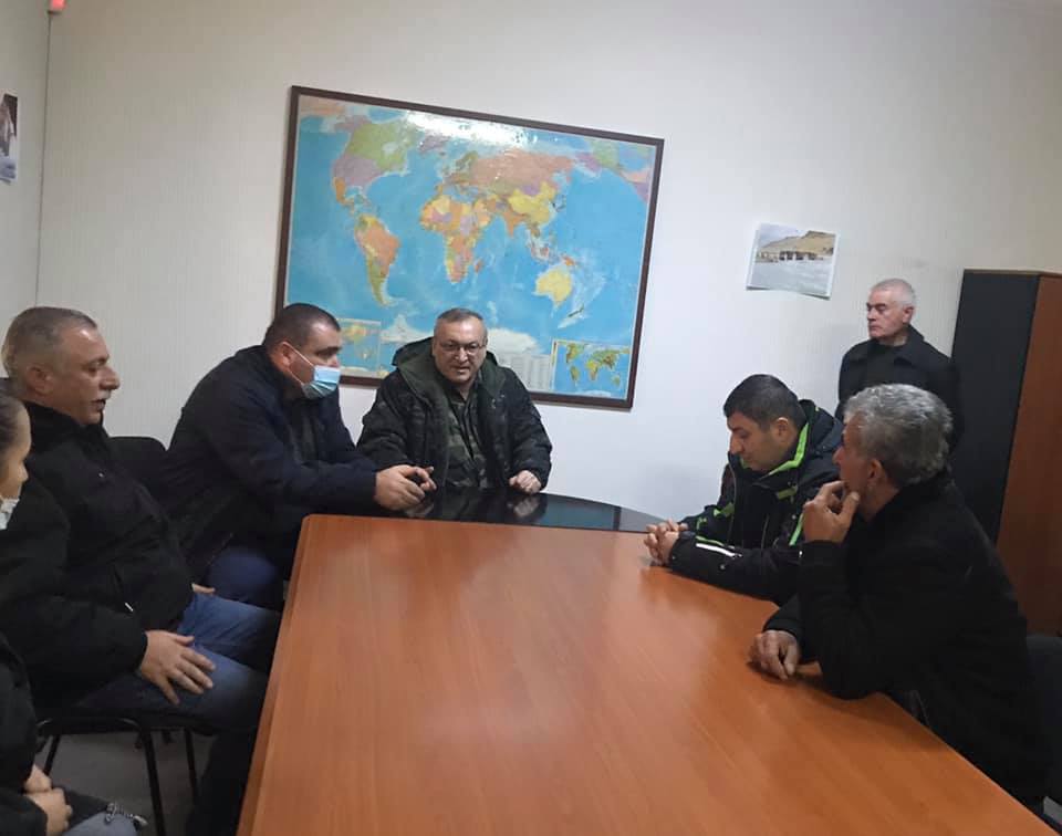 Թովմասյանը Ադրբեջանի վերահսկողության տակ անցած տարածքների բնակիչների խնդիրների թեմայով հանդիպել է քաշաթաղցիների հետ