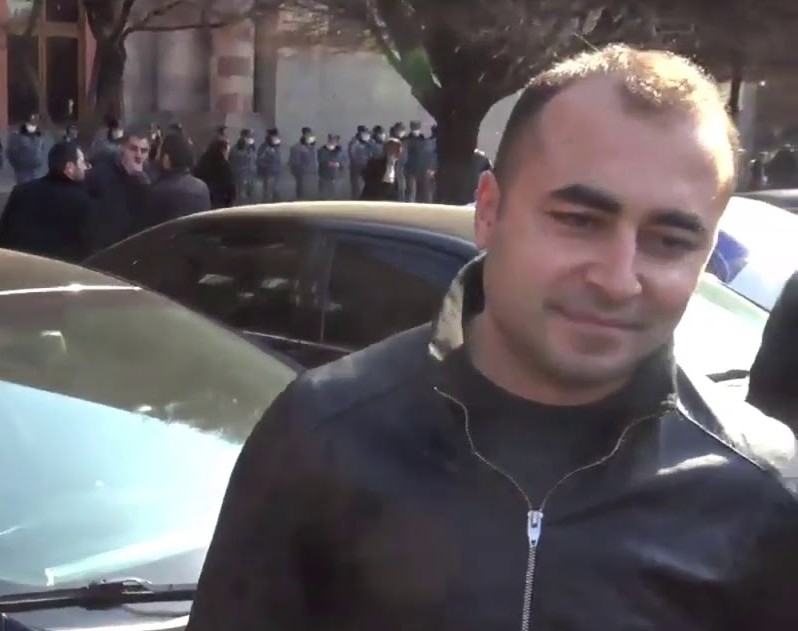 Լրատվամիջոցները խանգարում են՝ որոնողական, գերիներին վերադարձնելու աշխատանքներին․ վարչապետի օգնական