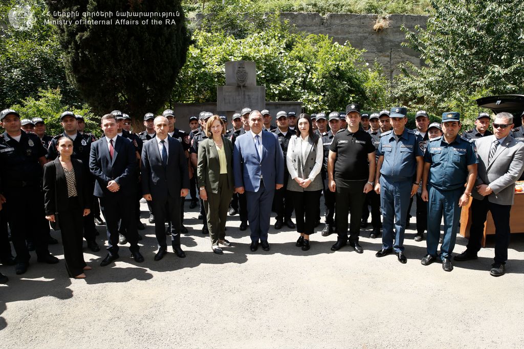 ԱՄՆ դեսպանատան հերթական նվիրատվությունը Պարեկային ծառայությանը. ՆԳ նախարարն ու ԱՄՆ դեսպանն այցելել են Սյունիքի մարզ