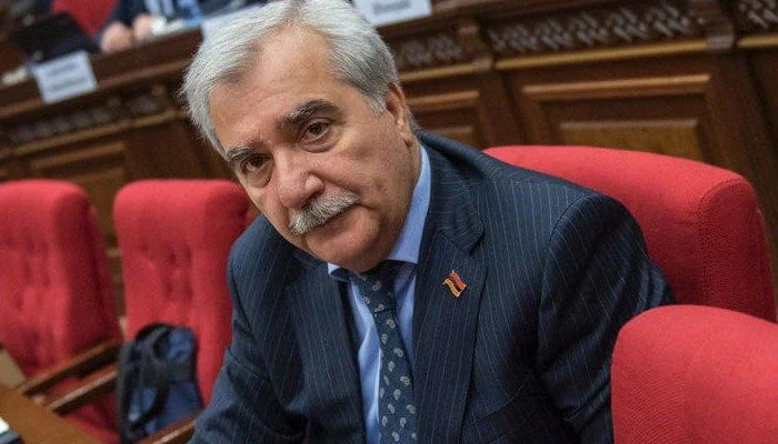 Կուզեի, որ Գրիգոր Մինասյանը Սահմանադրություն կարդա. Անդրանիկ Քոչարյան