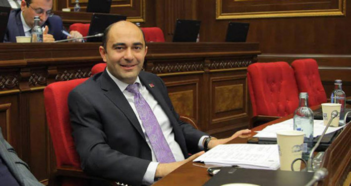 Երևան-Միլան չվերթները պետք է դադարեցվեն․ Էդմոն Մարուքյան