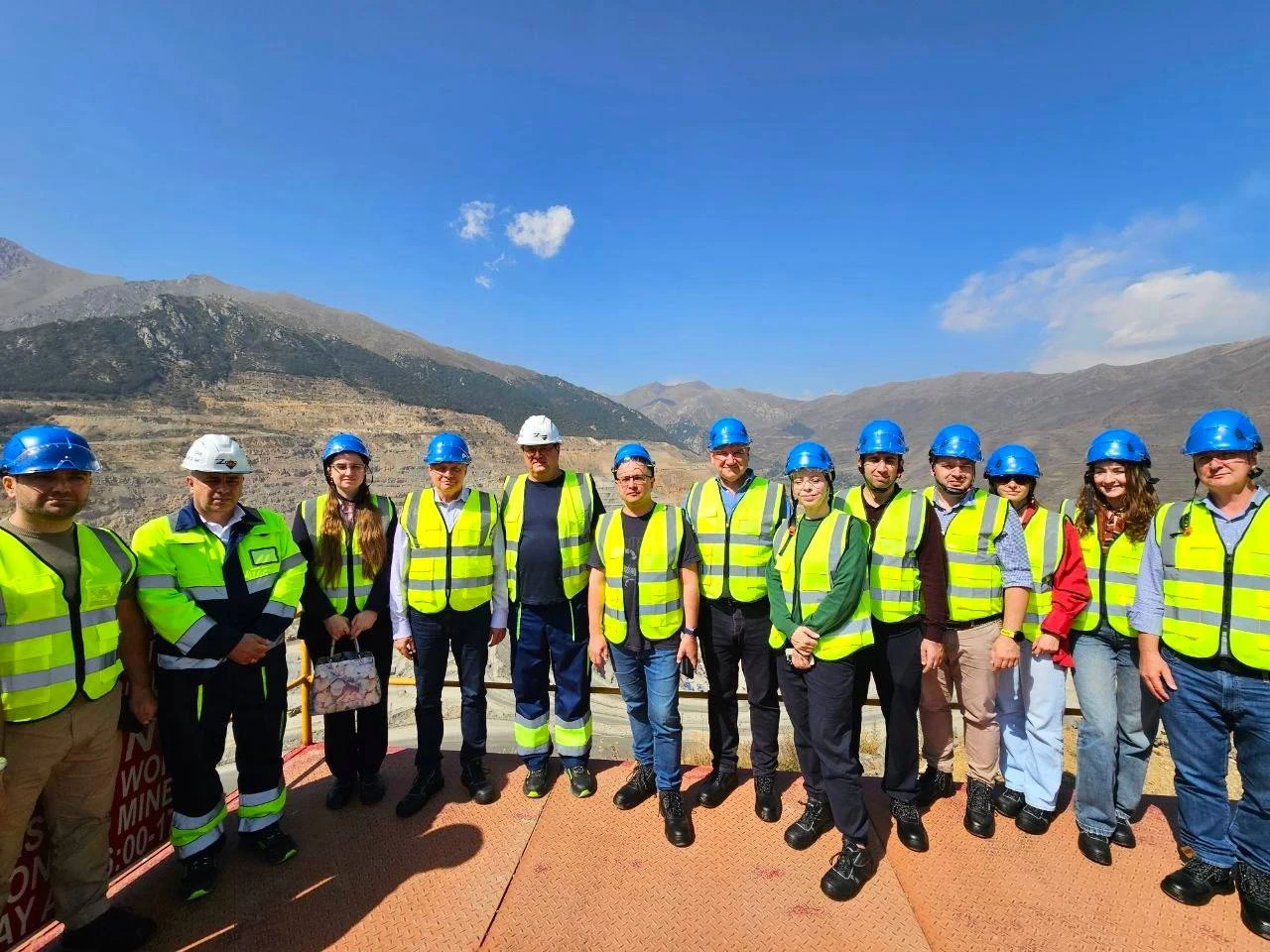 Հայաստանում Ռուսաստանի դեսպանն այցելել է Զանգեզուրի և Ագարակի պղնձամոլիբդենային կոմբինատներ