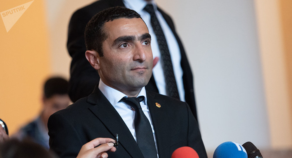 Ցանկացած բռնություն, օրենքից դուրս գործողություն մեզ համար մերժելի են. Ռոմանոս Պետրոսյան