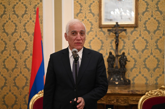 Նախագահ Վահագն Խաչատուրյանը հանդիպել է Իտալիայի հայկական համայնքի ներկայացուցիչների հետ (տեսանյութ)