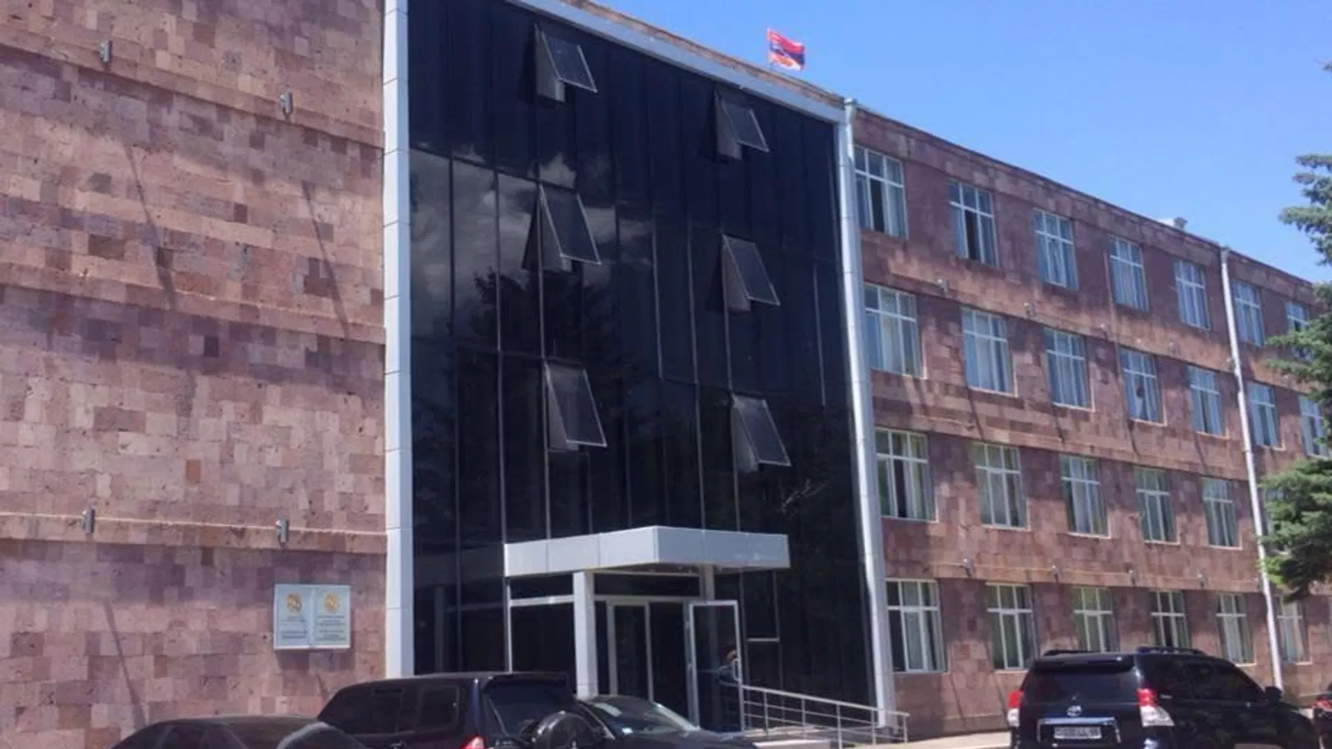 Ուսուցիչը զղջում է. դպրոցի տնօրենին հանձնարարվել է համապատասխան քայլեր ձեռնարկել