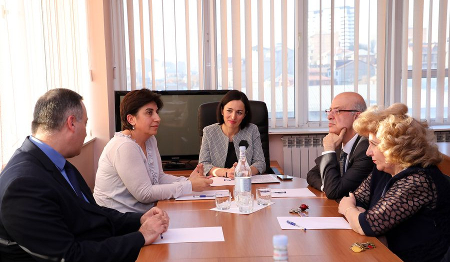 Լեզվի կոմիտեն մեր ամենակարևոր կառույցներից է. Ժաննա Անդրեասյանը ներկայացել է նորանշանակ նախագահին