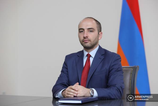 Процесс нормализации армяно-турецких отношений является двусторонним, и было бы логично не слышать от Анкары чуть ли не еженедельные заявления о том, что этот процесс, координируется с Азербайджаном: Ереван