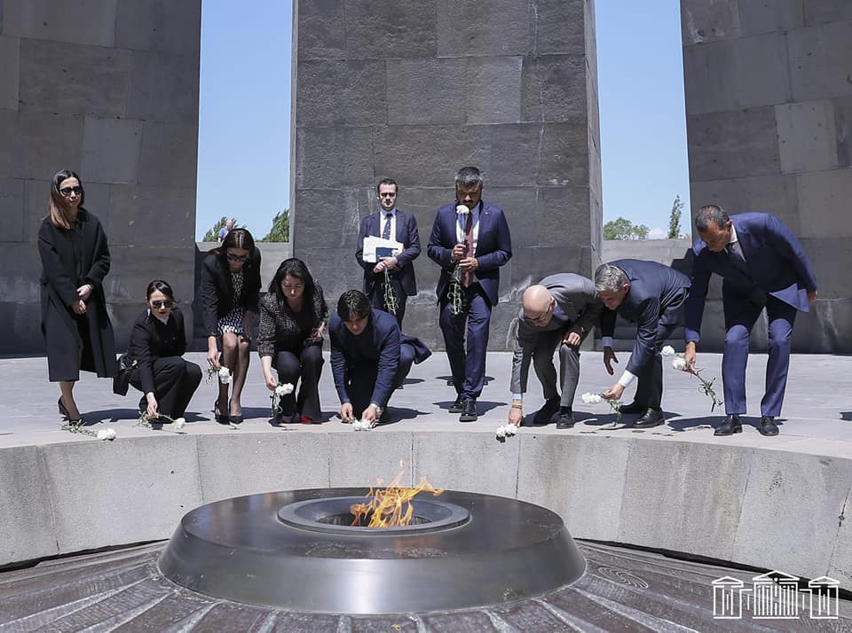 Յուրաքանչյուր օր մենք միշտ վառ ենք պահում Ցեղասպանության զոհերի հիշատակը Իտալիայում. Անդրեա Կազու