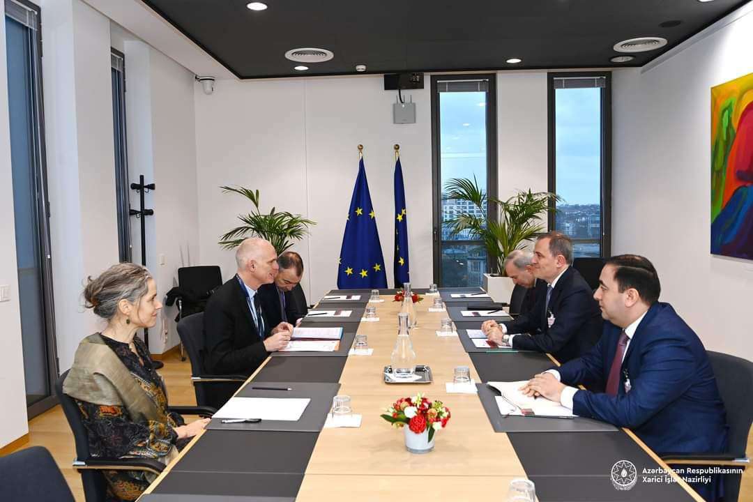 Բայրամովն ու Մորդյուն քննարկել են Բաքվի և Երևանի միջև խաղաղության գործընթացի հեռանկարները
