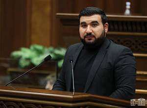 Օրինախախտները կարող են Փաշինյանի մուրճը դաջել իրենց մարմնի մի հատվածին, որ վախի մթնոլորտը հանկարծ չպակասի. Ալեքսանյան