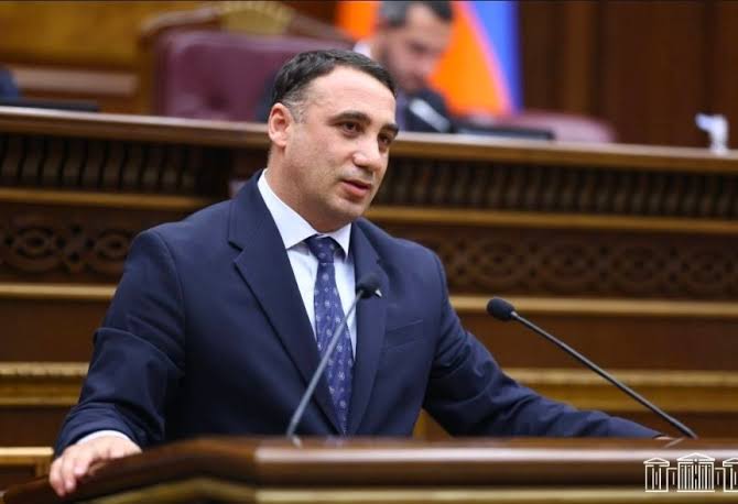 Ադրբեջանցին եկավ անարգել մտավ Հայաստան, որովհետեւ գիտեր՝ մեր երկիրն անատամ է, չեն կրակելու. Մնացականյան