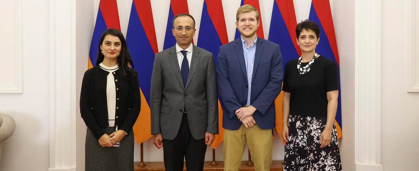 Խորհրդարանում Արսեն Թորոսյանը Ջոշուա Ռասսելի հետ քննարկել է տարածաշրջանային անվտանգության մի շարք հարցեր