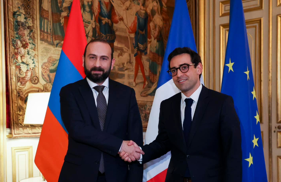 Ֆրանսիայի Եվրոպայի և արտաքին գործերի նախարար Ստեֆան Սեժուրնեն կժամանի Հայաստան