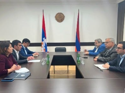 ԱՀ ԱԳ նախարարն ընդունել է ՀՅԴ ղեկավար կազմի ներկայացուցիչներին