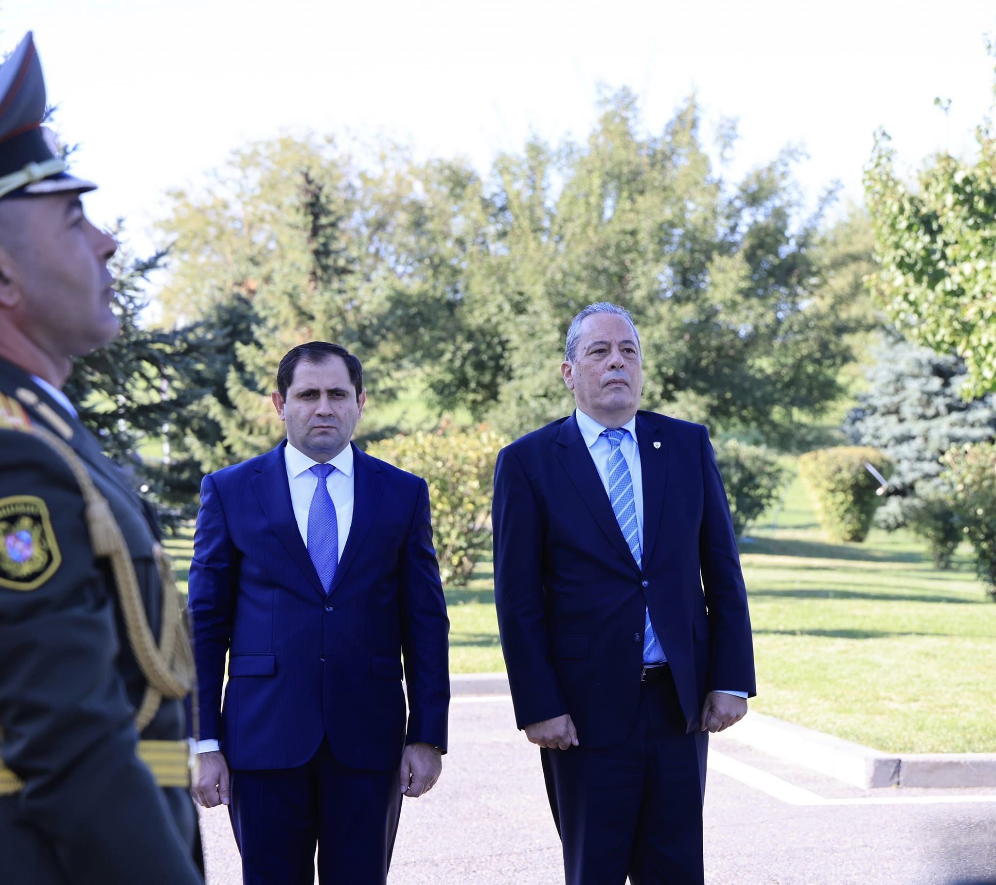 ՀՀ-ի և Կիպրոսի պաշտպանության նախարարները հանդես են գալիս համատեղ հայտարարությամբ (Ուղիղ)