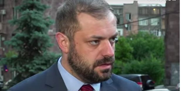 Քեռակնոջ հետ կենակցելը ձեզ համար պրոբլեմ չէ, բայց այդ երևույթի բառային ձևակերպումը պրոբլե՞մ է. Պապոյանը՝ Փաշինյանի հայտարարությունների մասին