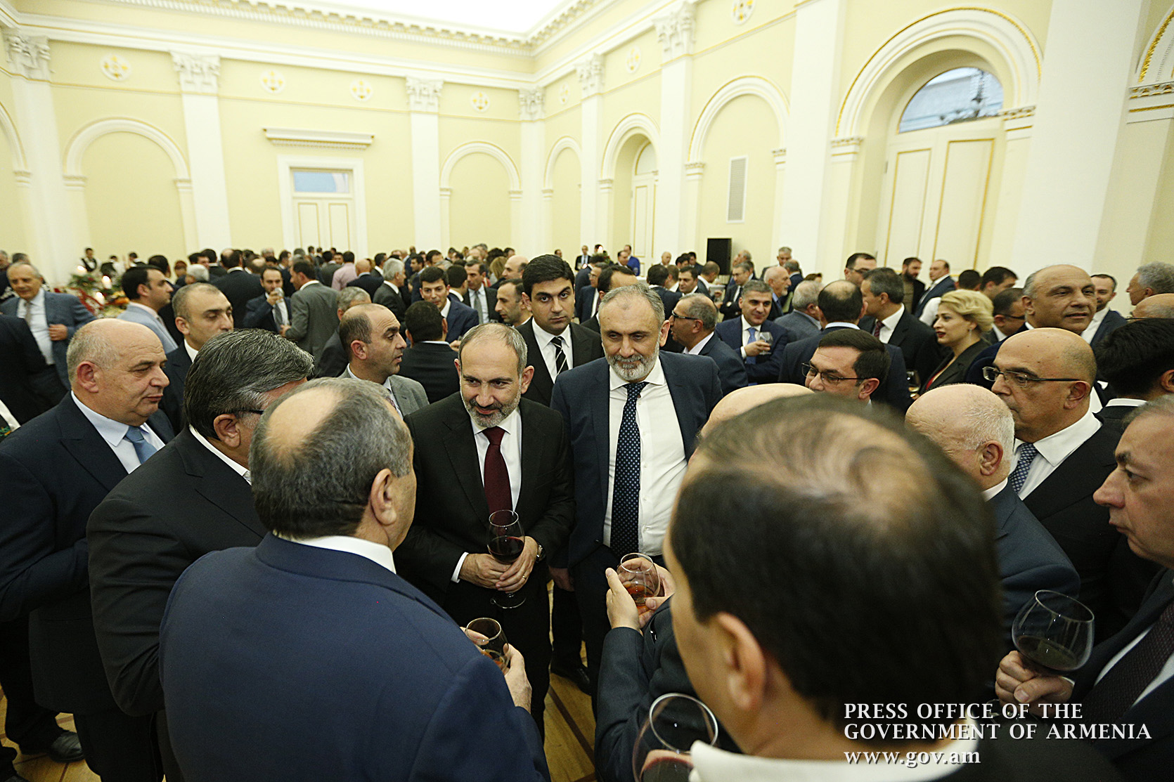 ՀՀ-ում չկա մի գործարար, մի ընկերություն, որը պնդի, թե իր հանդեպ ցուցաբերվել է խտրական վերաբերմունք. վարչապետը՝ գործարարներին