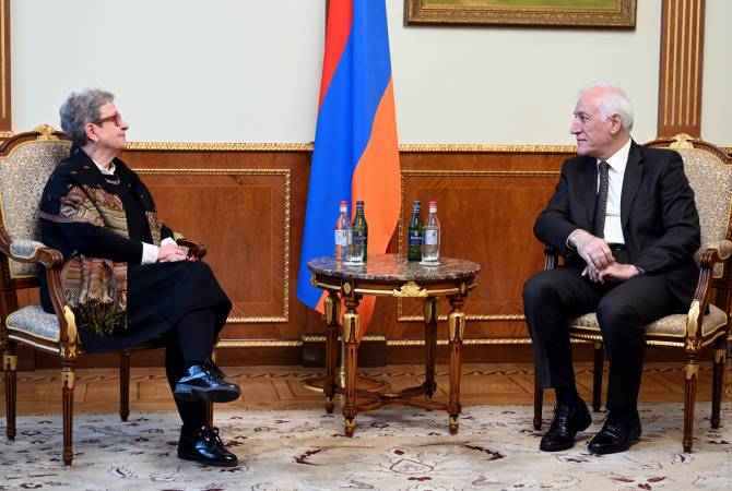 Վահագն Խաչատուրյանն ու Հայաստանում ԵՄ պատվիրակության ղեկավարը քննարկել են տարածաշրջանային անվտանգությանն առնչվող հարցեր