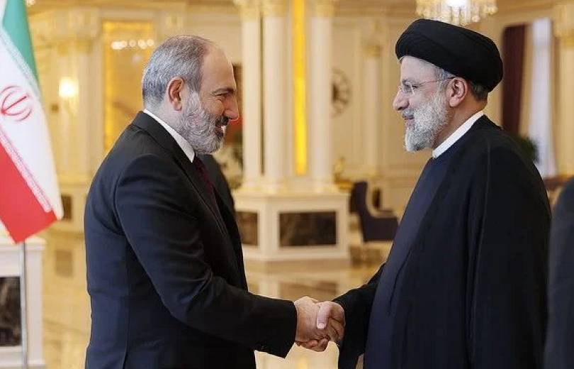 Премьер-министр Пашинян направил поздравительные послания Сейеду Али Хаменеи и Эбрахиму Раиси по случаю Новруза