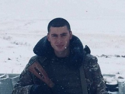 «Ընկերոջ հետ կրակն իրենց վրա են վերցրել, որ մյուսները նահանջեն». զոհված 19–ամյա Ռուսլան Թովմասյանը Շենավանից էր