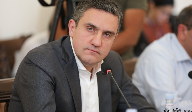 Արթուր Ղազինյանը 11-րդ անգամ չընտրվեց ԱԺ պաշտպանության և անվտանգության հարցերի հանձնաժողովի նախագահի տեղակալ