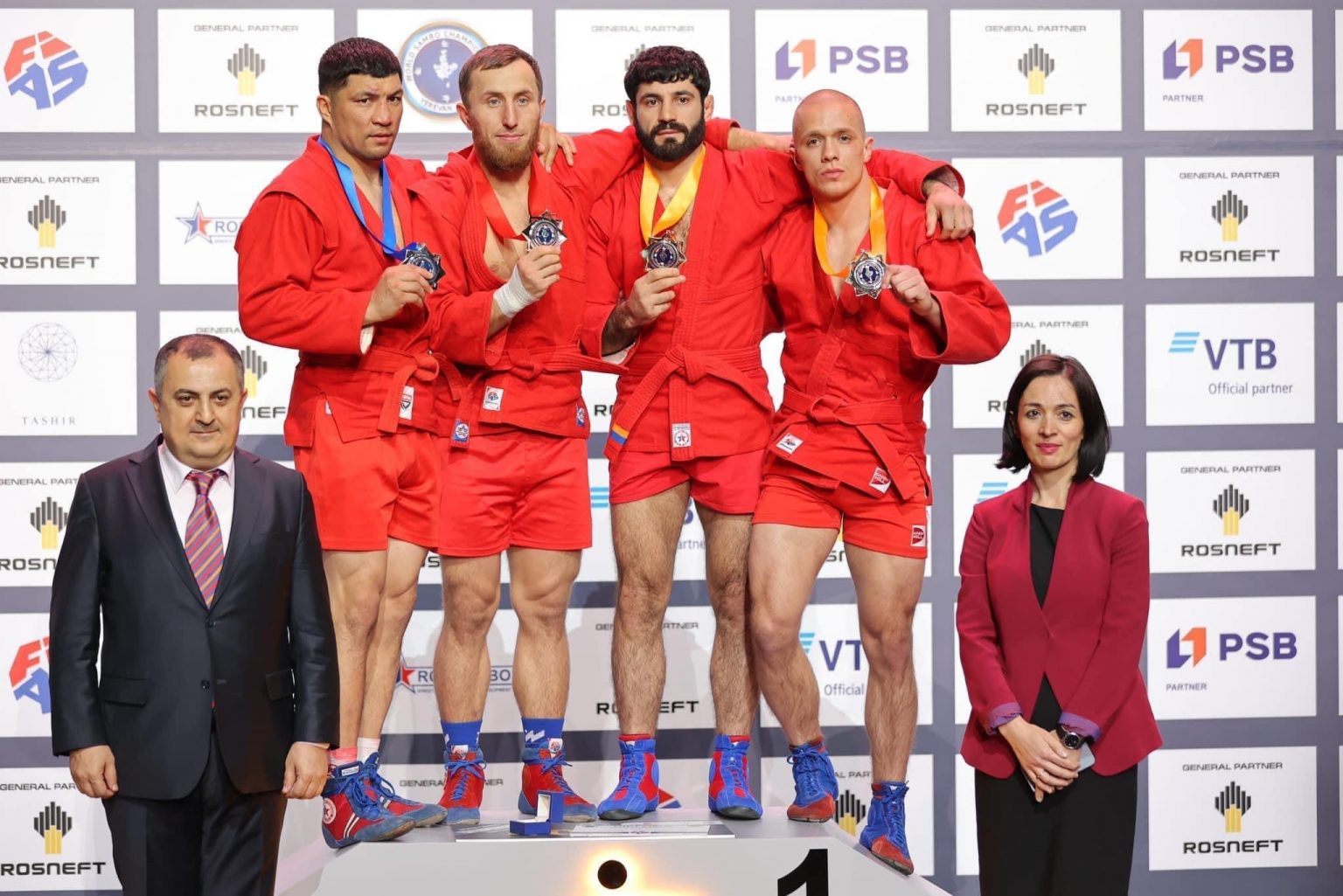 Հայ մարզիկները բրոնզե մեդալներ են նվաճել Երևանում անցկացվող Սամբոյի աշխարհի 2023 թվականի առաջնության մեկնարկային օրը