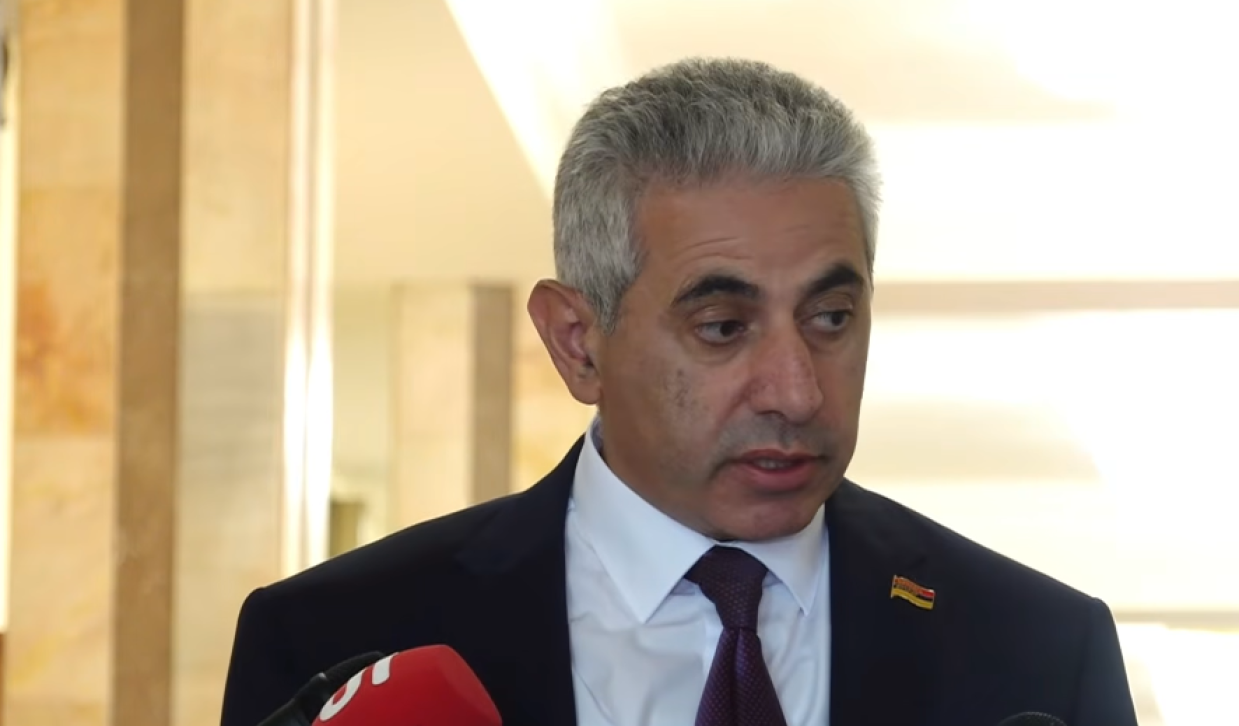 ՀՀ իշխանությունները ՀԱՊԿ-ի հետ հարաբերություններում ցուցաբերել են տարօրինակ վարքագիծ. դա դրսևորվել է դեռևս այն պահին, երբ ՀՀ-ում ձերբակալվեց ՀԱՊԿ-ի գլխավոր քարտուղար Յուրի Խաչատուրովը. Ղազարյան