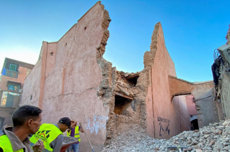 Число жертв землетрясения в Марокко увеличилось до 2 497
