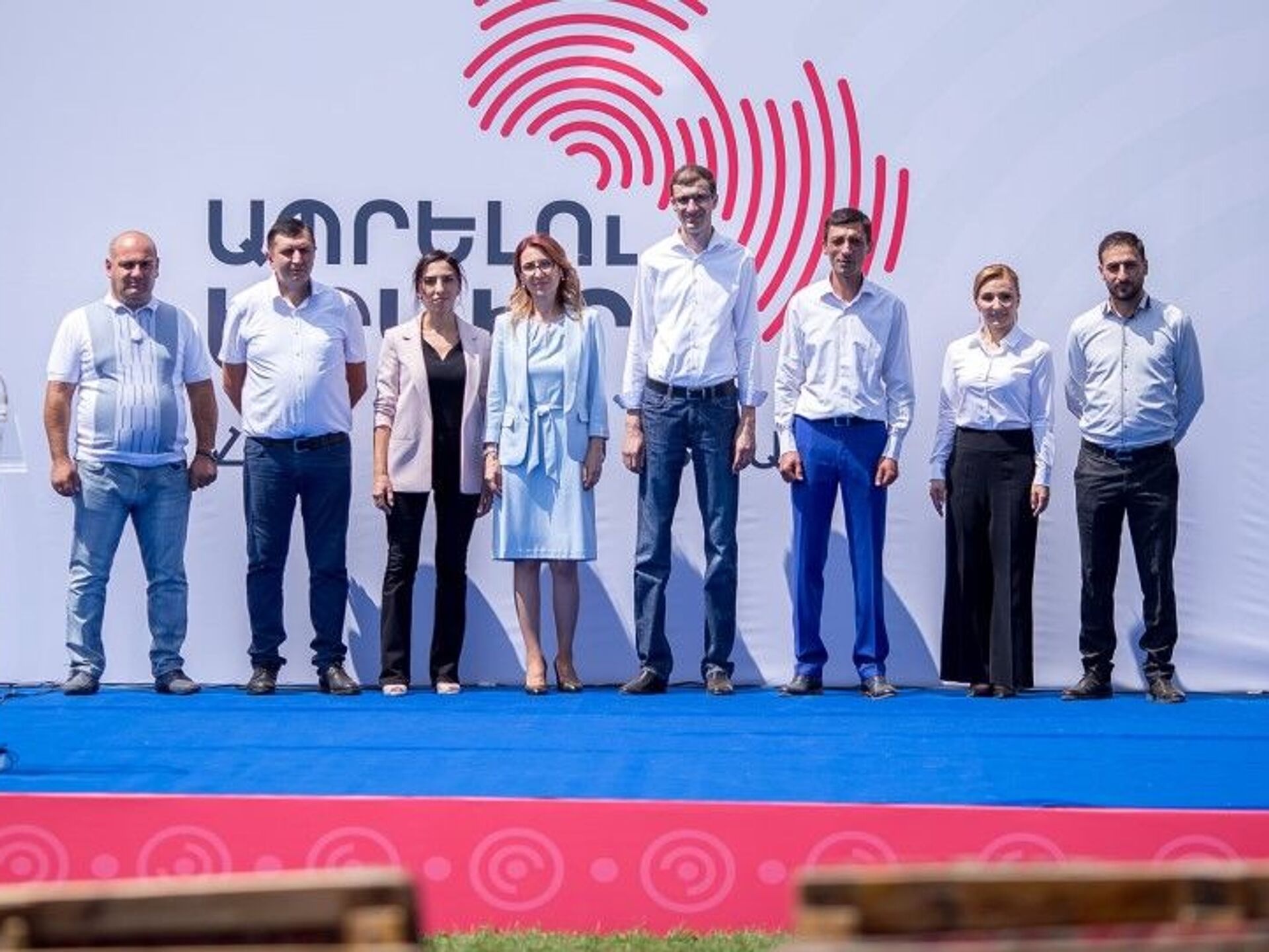«Ապրելու երկիր» կուսակցության համագումարը՝ ուղիղ
