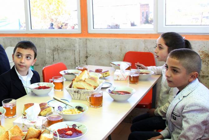 Առնվազն տարրական դասարանների համար նախատեսվում է գործարկել սննդի ծրագիրը