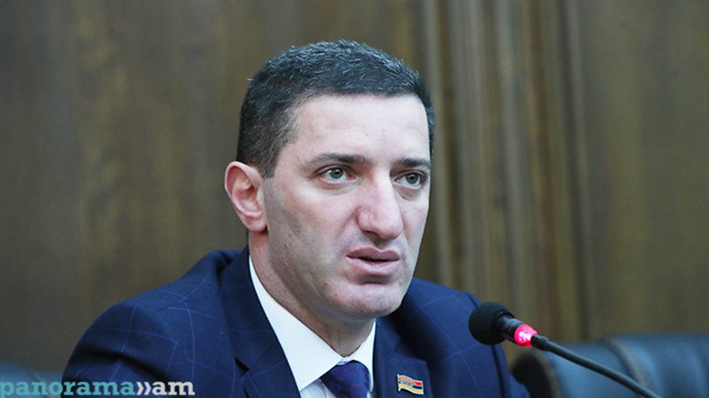 Ուզում են հասնել նրան, որ Գեւորգ Պետրոսյանը մանդատը վայր դնի