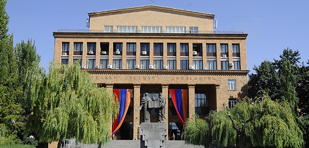 Գերազանց առաջադիմություն ցուցաբերածներին ուսման վարձի փոխհատուցում չտրամադրելու որոշման հարցը քննարկման փուլում է
