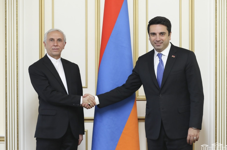 Հայ-իրանական առևտրատնտեսական հարաբերությունների ներուժը չի իրացվում իր ողջ ծավալով. ԱԺ նախագահը ընդունել է Իրանի դեսպանին