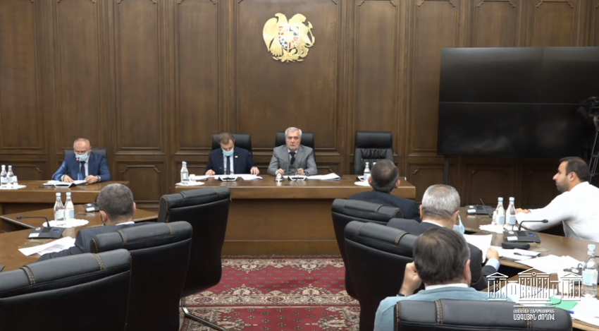 ԱԺ-ում քննարկվում է 2022 թվականի պետական բյուջեի նախագիծը․ Ուղիղ